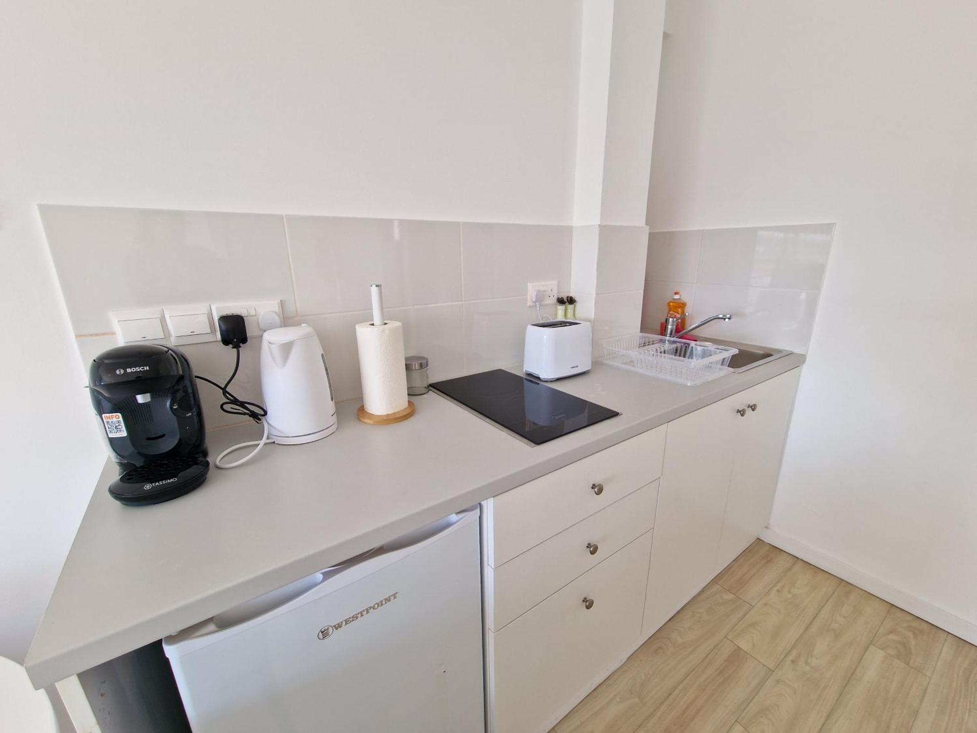 Kitieos Central Apts 100M From Finikoudes Beach Larnaca Esterno foto