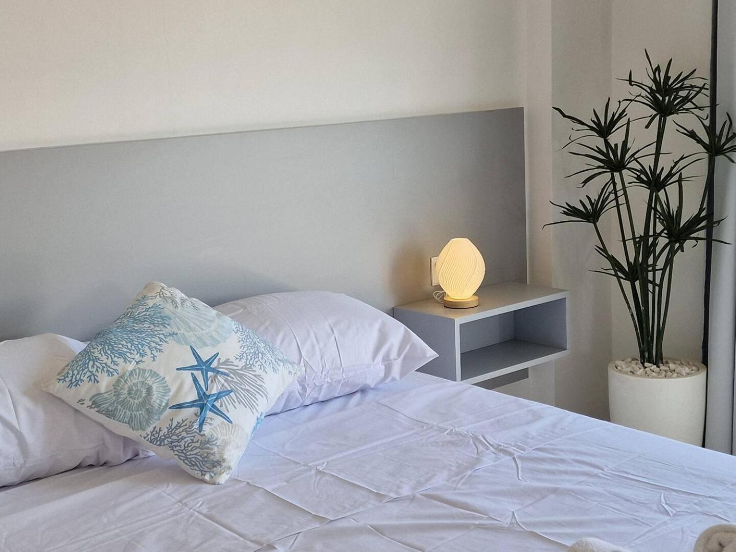 Kitieos Central Apts 100M From Finikoudes Beach Larnaca Esterno foto
